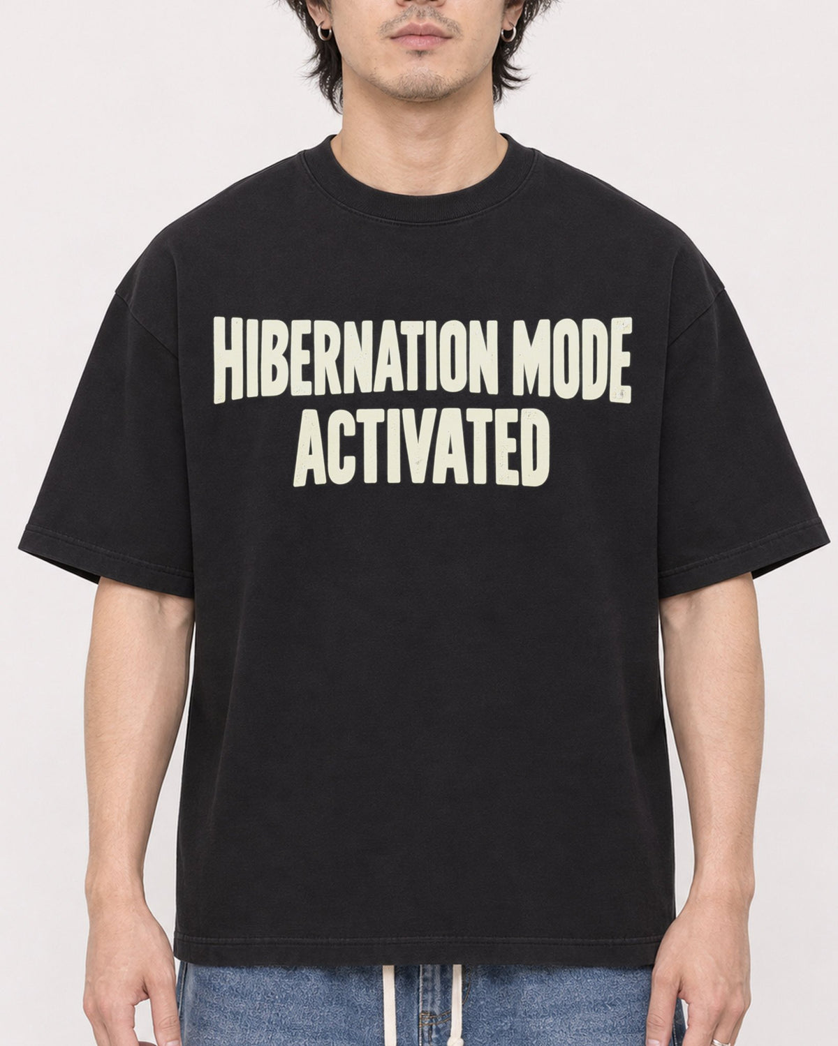Mockup Boxy Heavyweight Tee Black male close-up 03