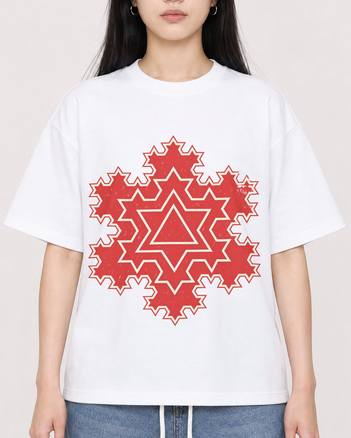 Mockup Boxy Heavyweight Tee White female close-up 01