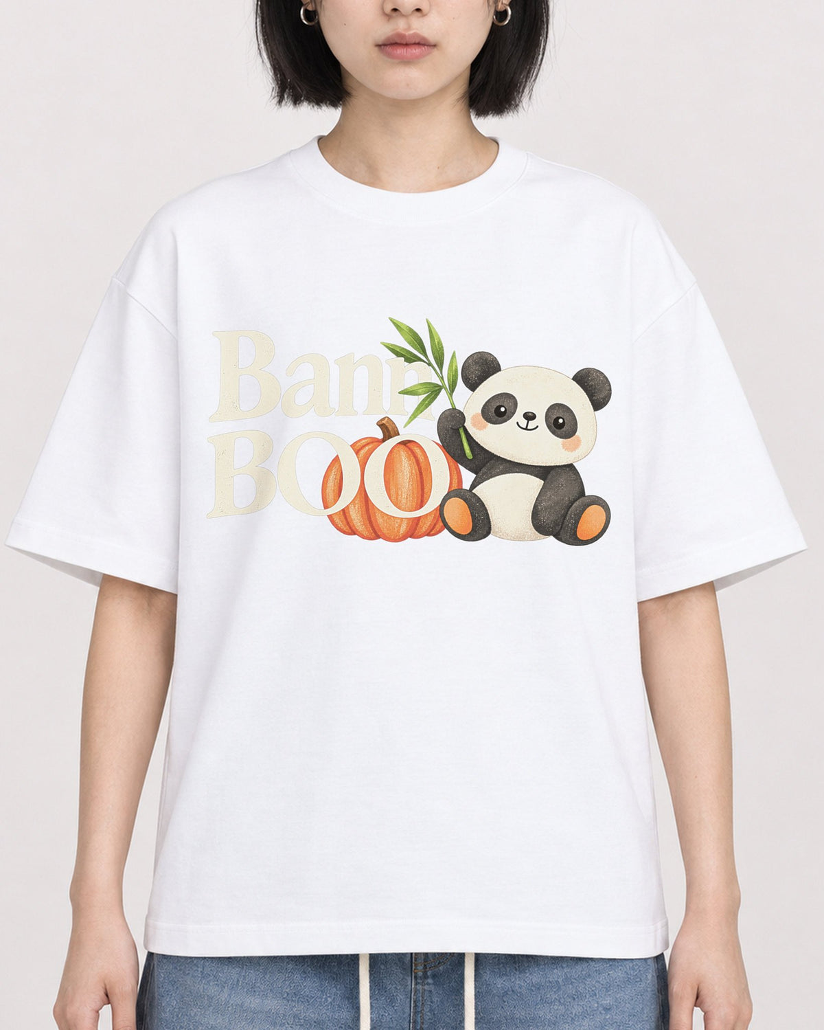 Mockup Boxy Heavyweight Tee White female close-up 11