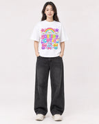 Mockup Boxy Heavyweight Tee White female full-body 03
