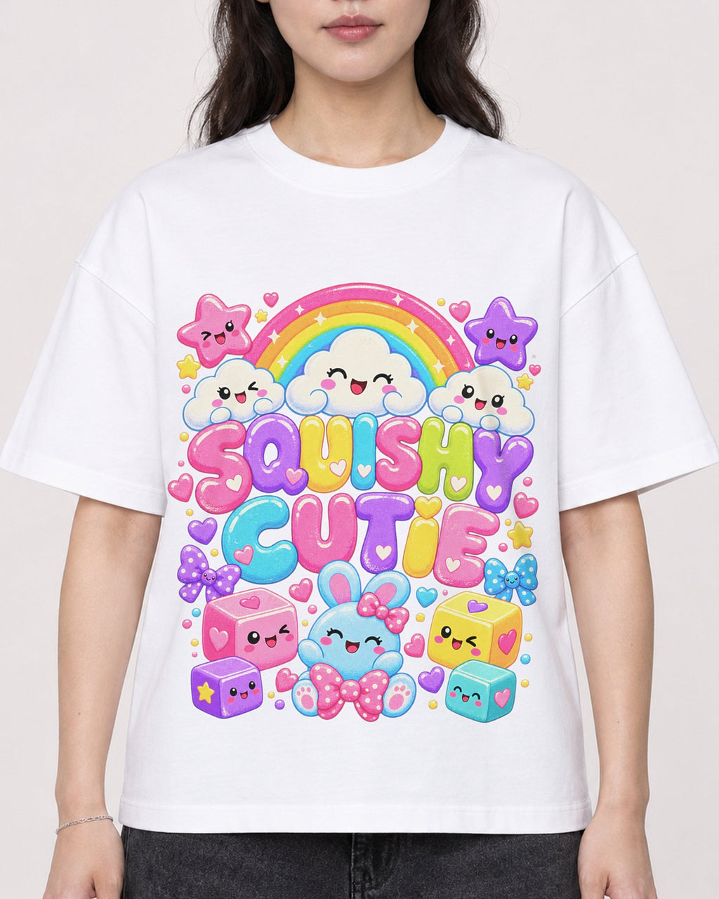 Mockup Boxy Heavyweight Tee White female close-up 03
