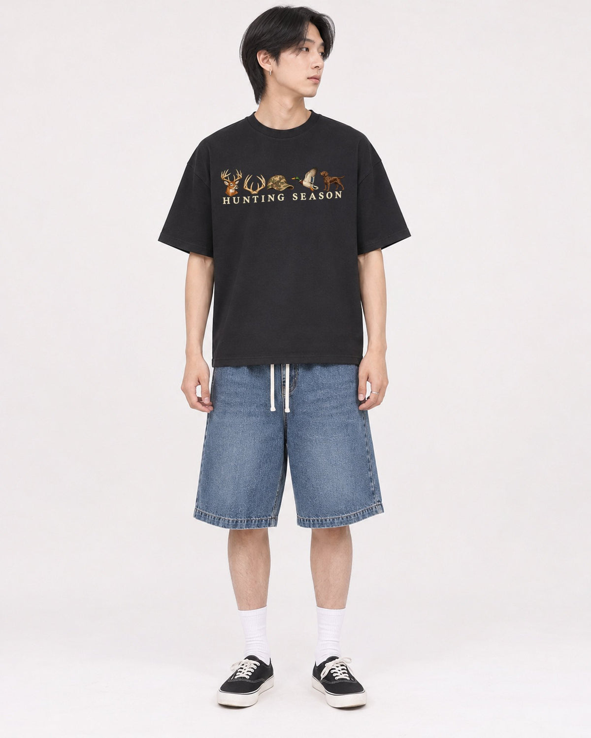 Mockup Boxy Heavyweight Tee Black male full-body 11