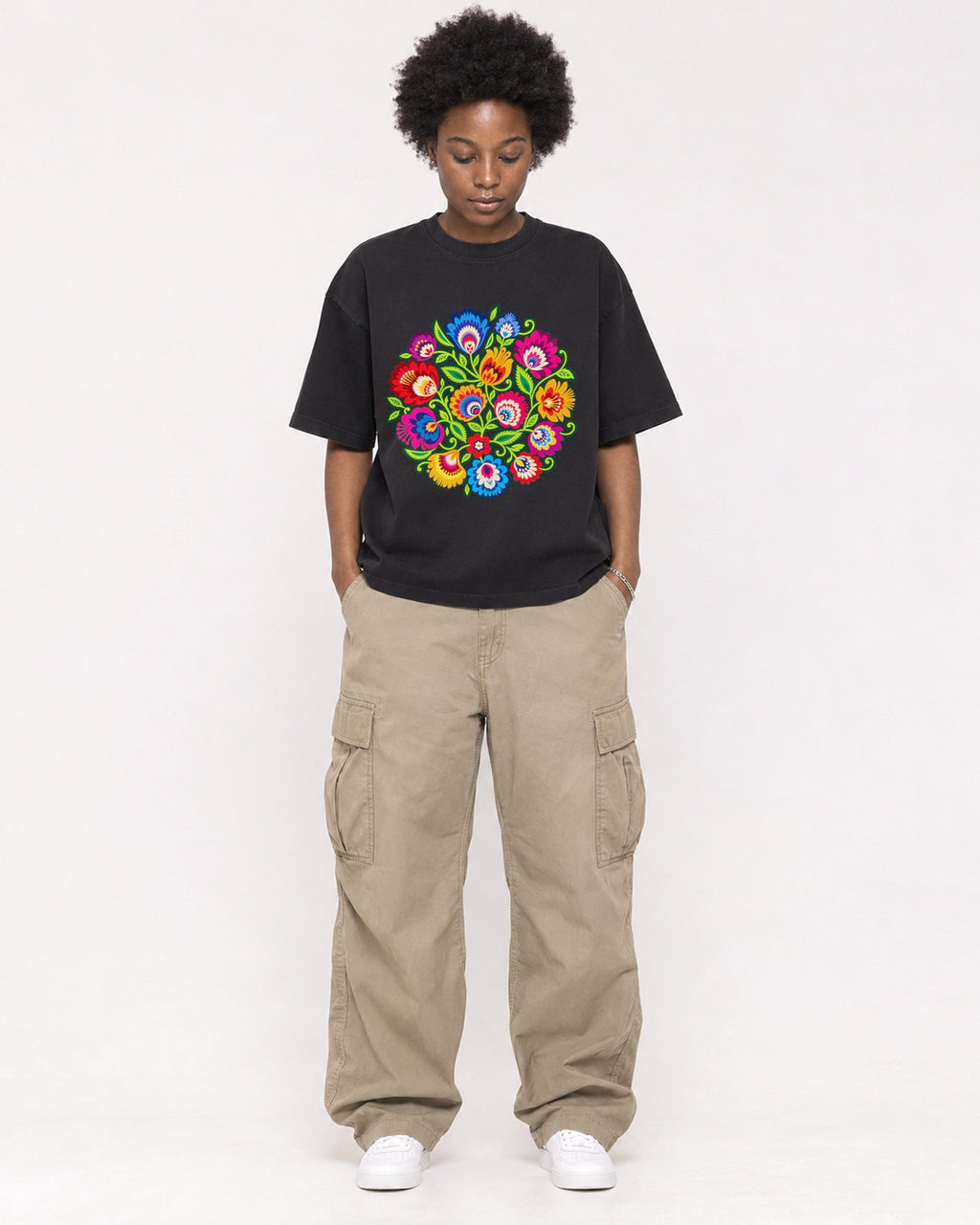 Mockup Boxy Heavyweight Tee Black female full-body 14