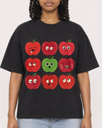 Mockup Boxy Heavyweight Tee Black female close-up 15