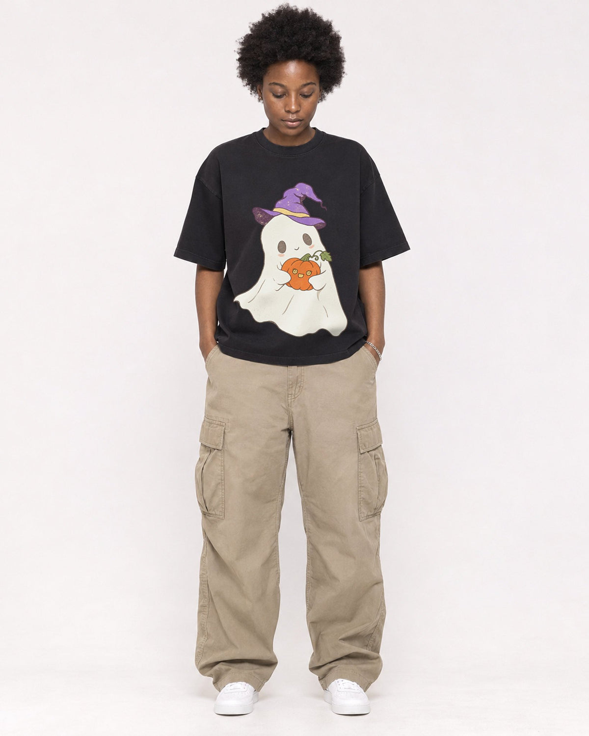 Mockup Boxy Heavyweight Tee Black female full-body 14