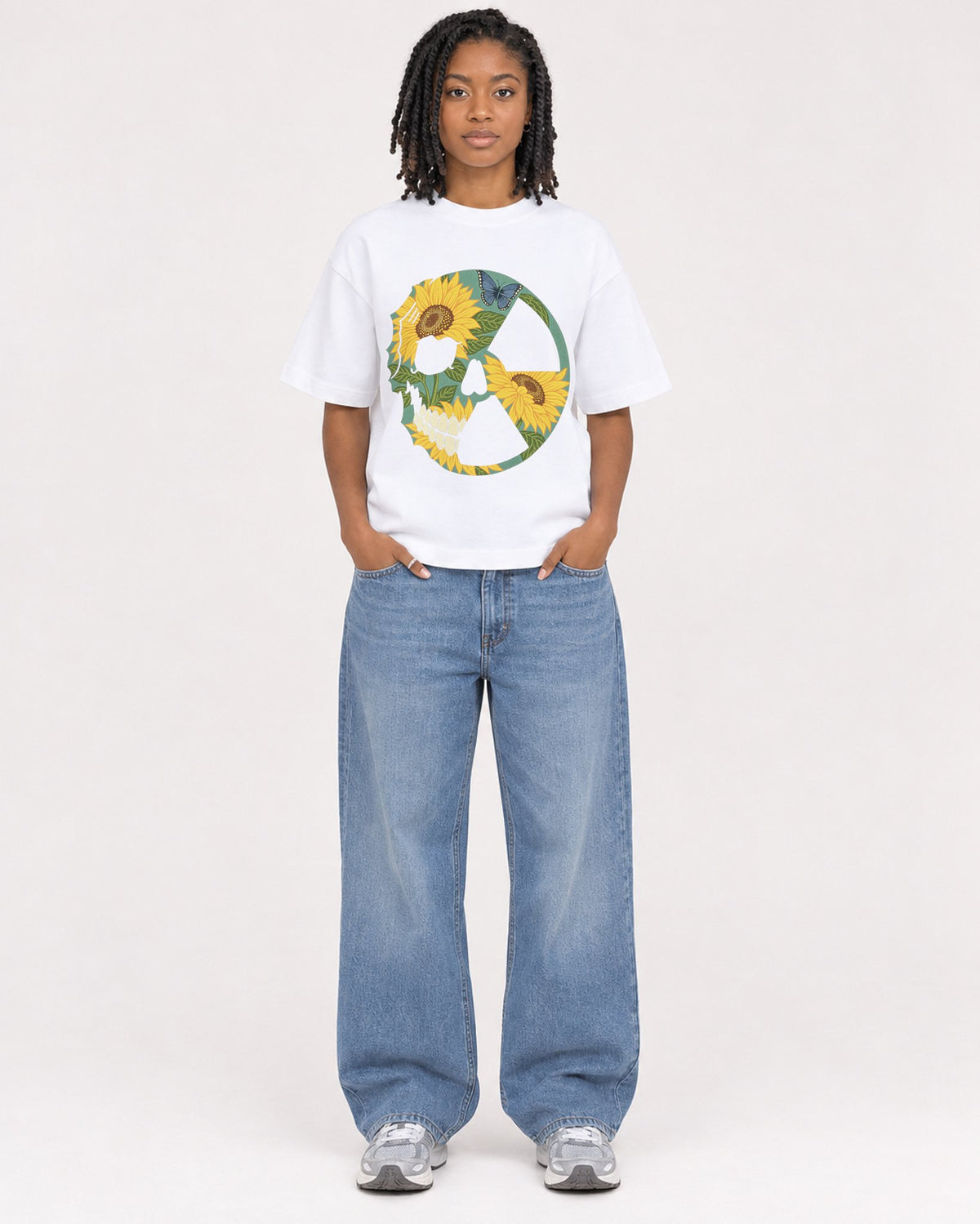 Mockup Boxy Heavyweight Tee White female full-body 15