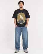 Mockup Boxy Heavyweight Tee Black male full-body 02