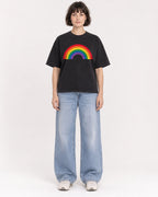Mockup Boxy Heavyweight Tee Black female full-body 39