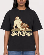 Mockup Boxy Heavyweight Tee Black female close-up 04