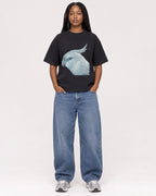 Mockup Boxy Heavyweight Tee Black female full-body 04