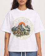 Mockup Boxy Heavyweight Tee White female close-up 06
