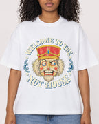 Mockup Boxy Heavyweight Tee White female close-up 05