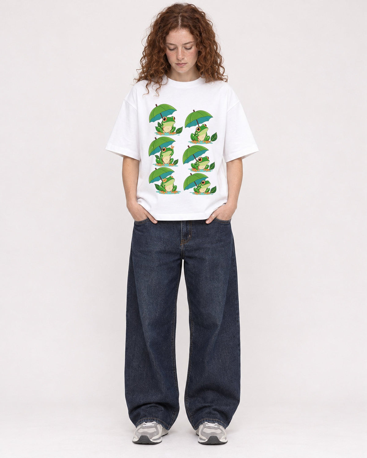 Mockup Boxy Heavyweight Tee White female full-body 09