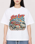 Mockup Boxy Heavyweight Tee White female close-up 01