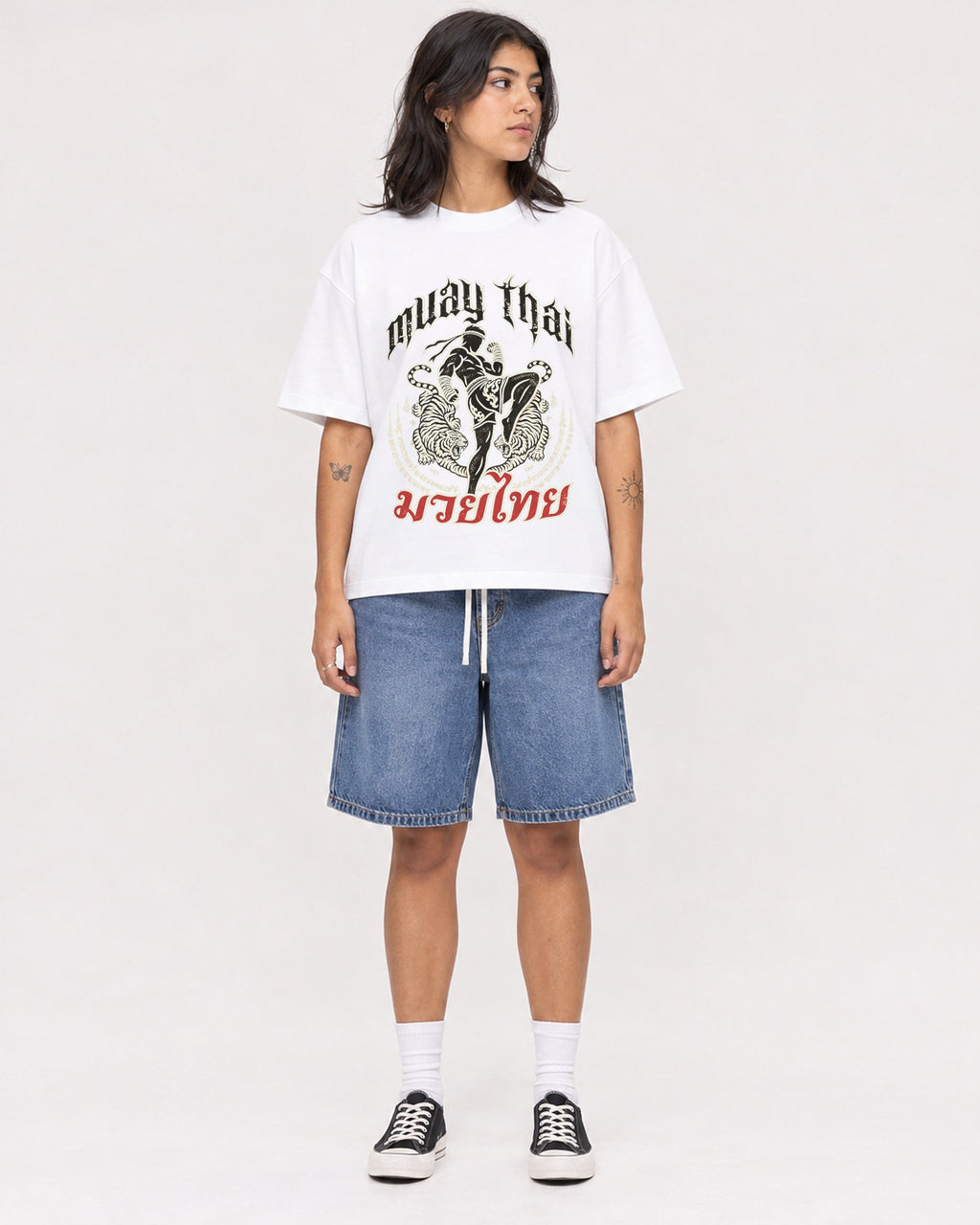 Mockup Boxy Heavyweight Tee White female full-body 36