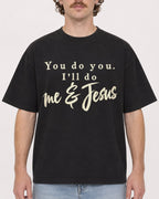 Mockup Boxy Heavyweight Tee Black male close-up 09