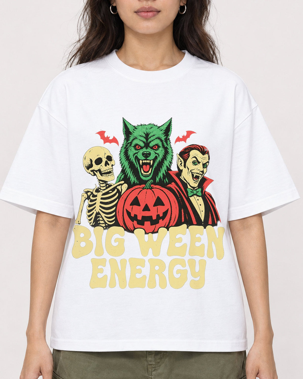 Mockup Boxy Heavyweight Tee White female close-up 02