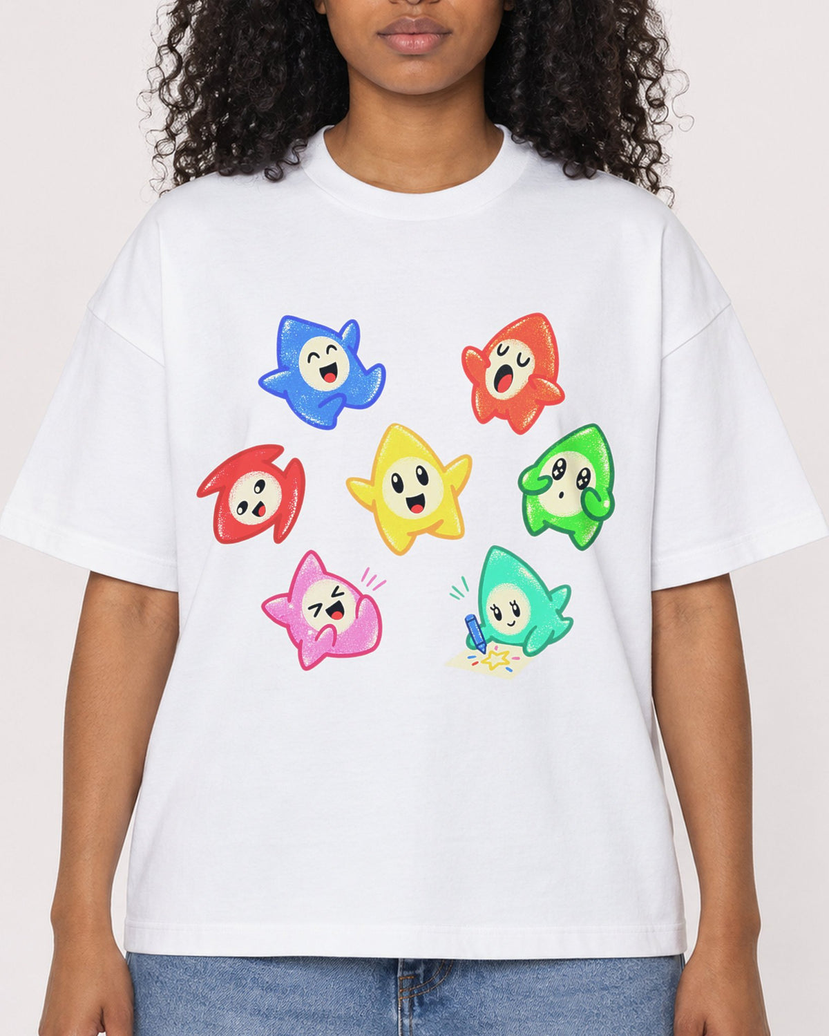 Mockup Boxy Heavyweight Tee White female close-up 05
