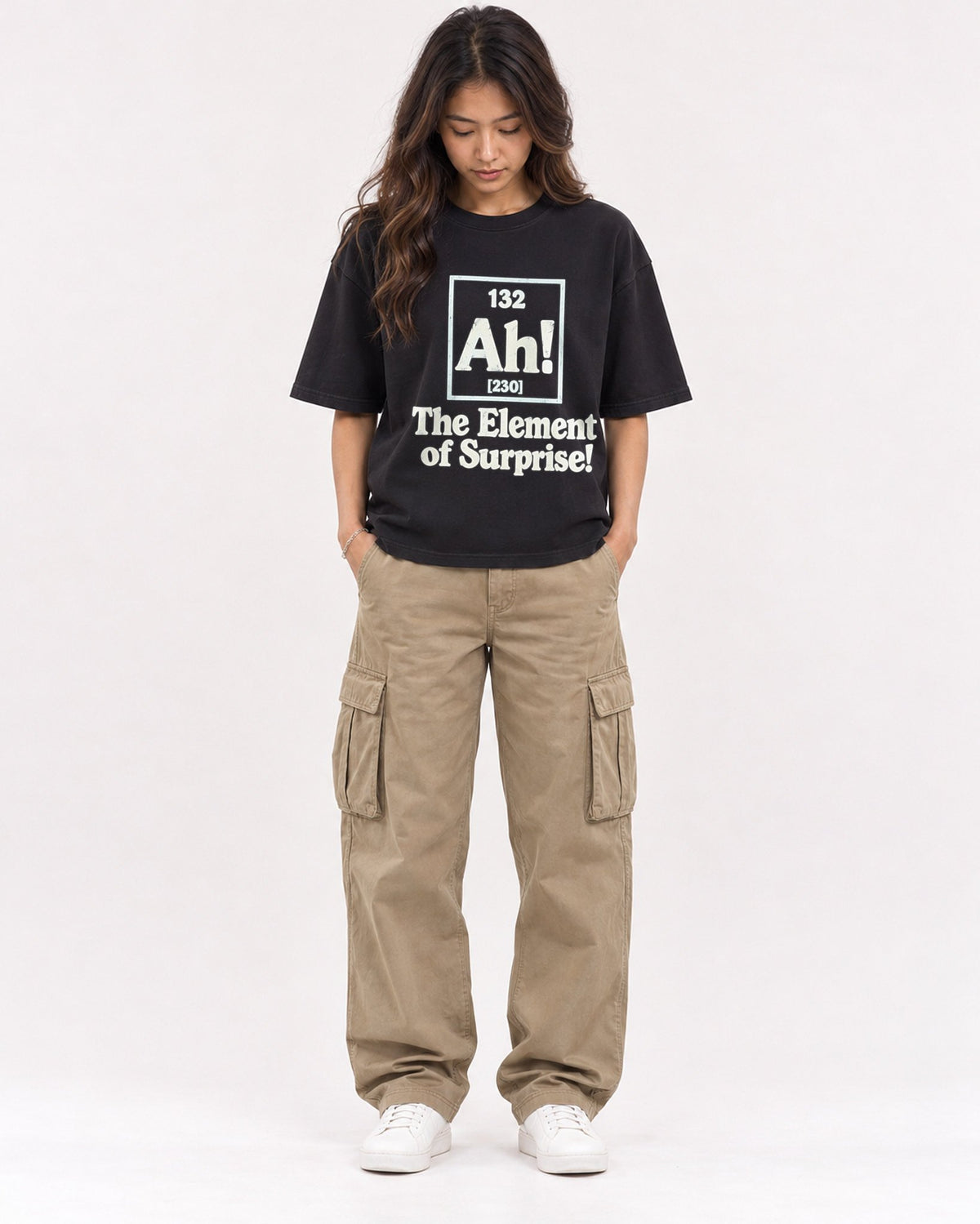 Mockup Boxy Heavyweight Tee Black female full-body 02