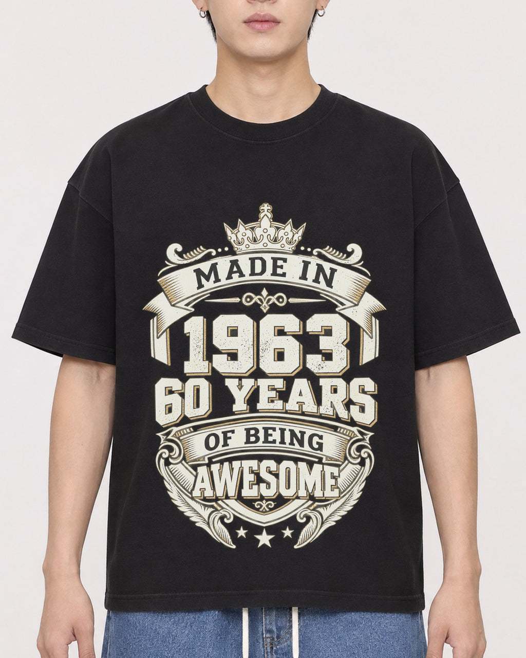 Mockup Boxy Heavyweight Tee Black male close-up 31