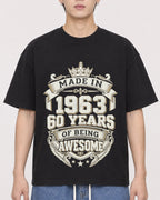 Mockup Boxy Heavyweight Tee Black male close-up 31