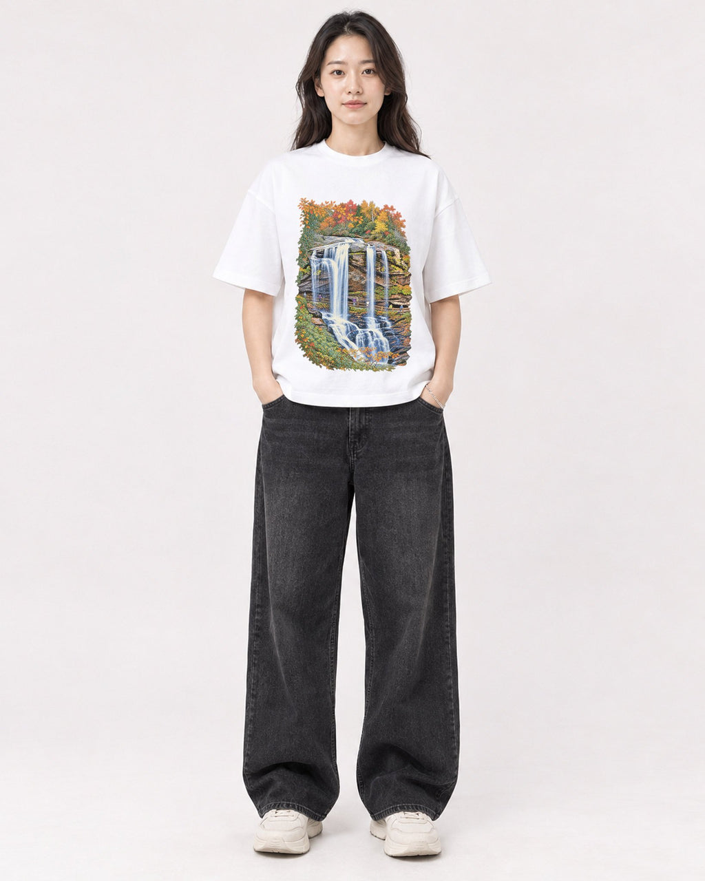 Mockup Boxy Heavyweight Tee White female full-body 03