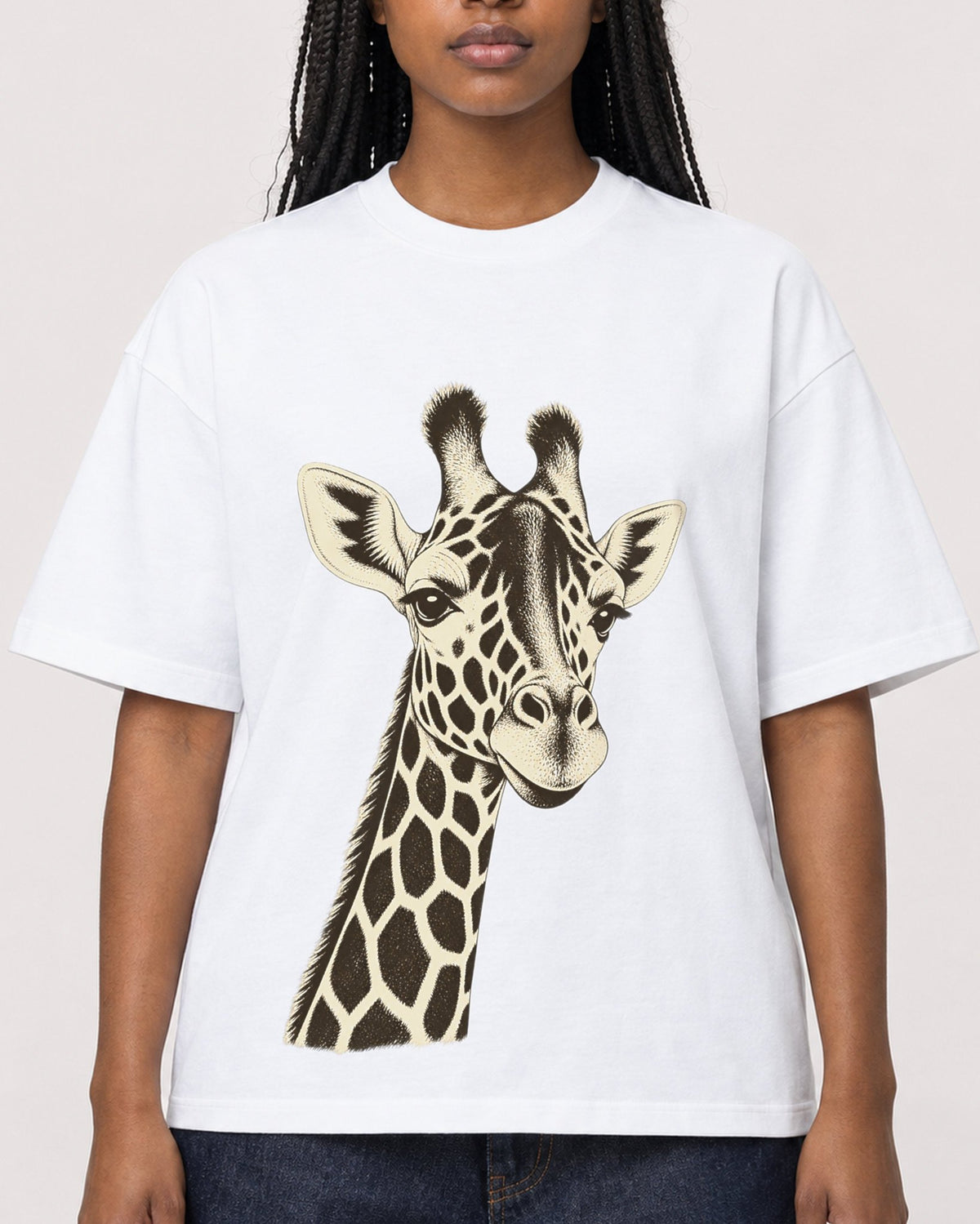 Mockup Boxy Heavyweight Tee White female close-up 04