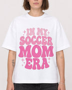 Mockup Boxy Heavyweight Tee White female close-up 18