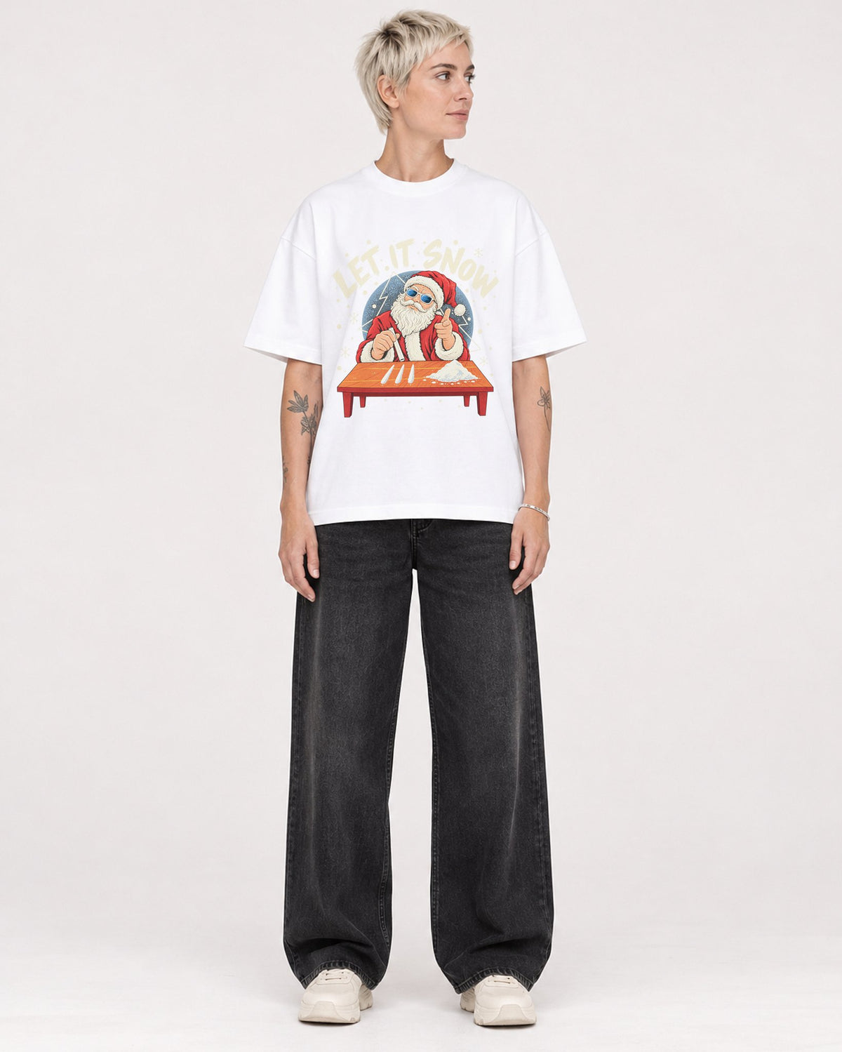 Mockup Boxy Heavyweight Tee White female full-body 48
