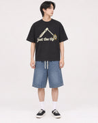 Mockup Boxy Heavyweight Tee Black male full-body 11
