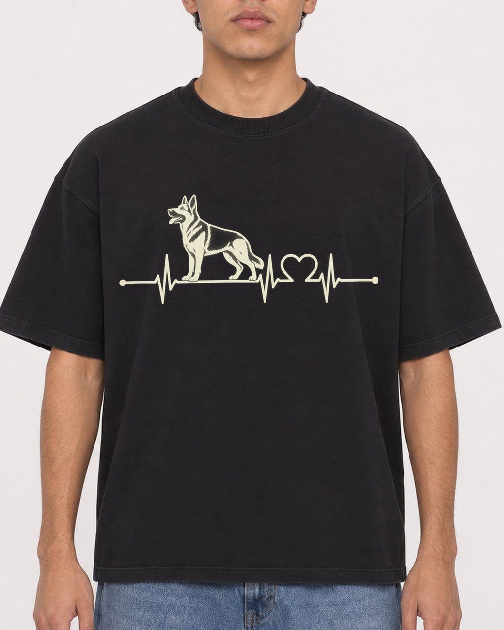 Mockup Boxy Heavyweight Tee Black male close-up 46