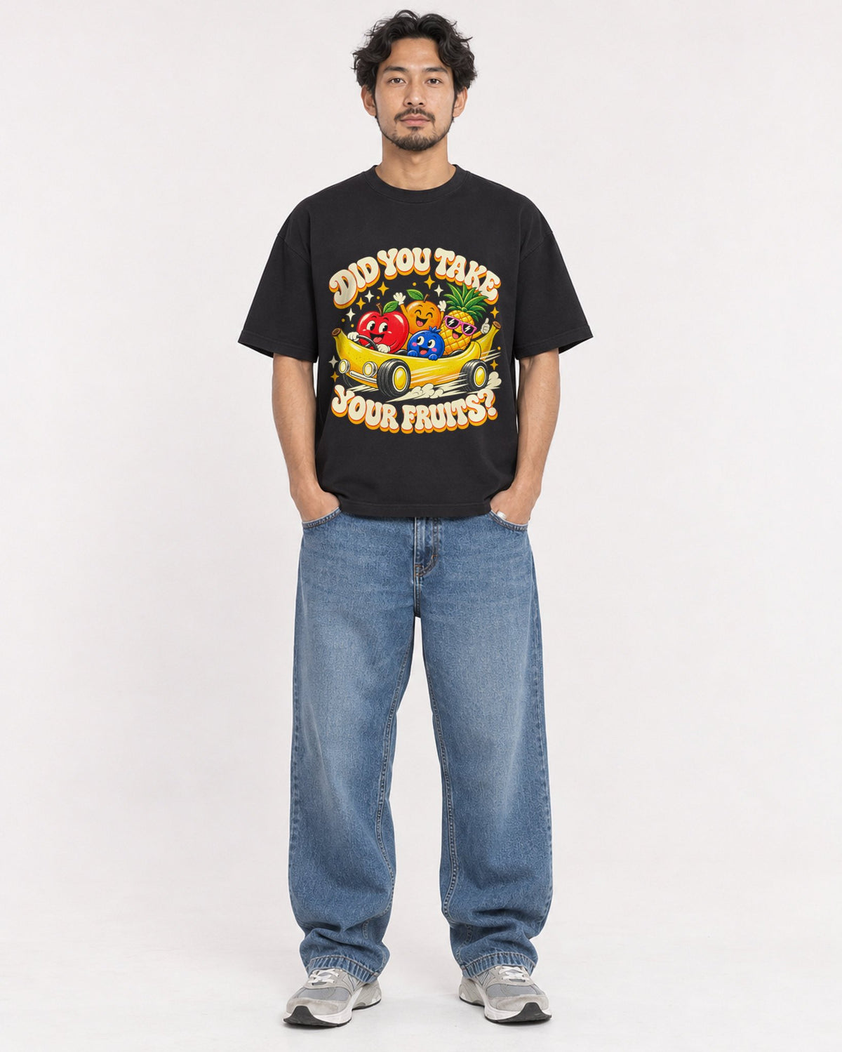Mockup Boxy Heavyweight Tee Black male full-body 02