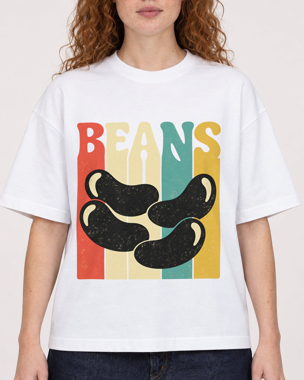 Mockup Boxy Heavyweight Tee White female close-up 09