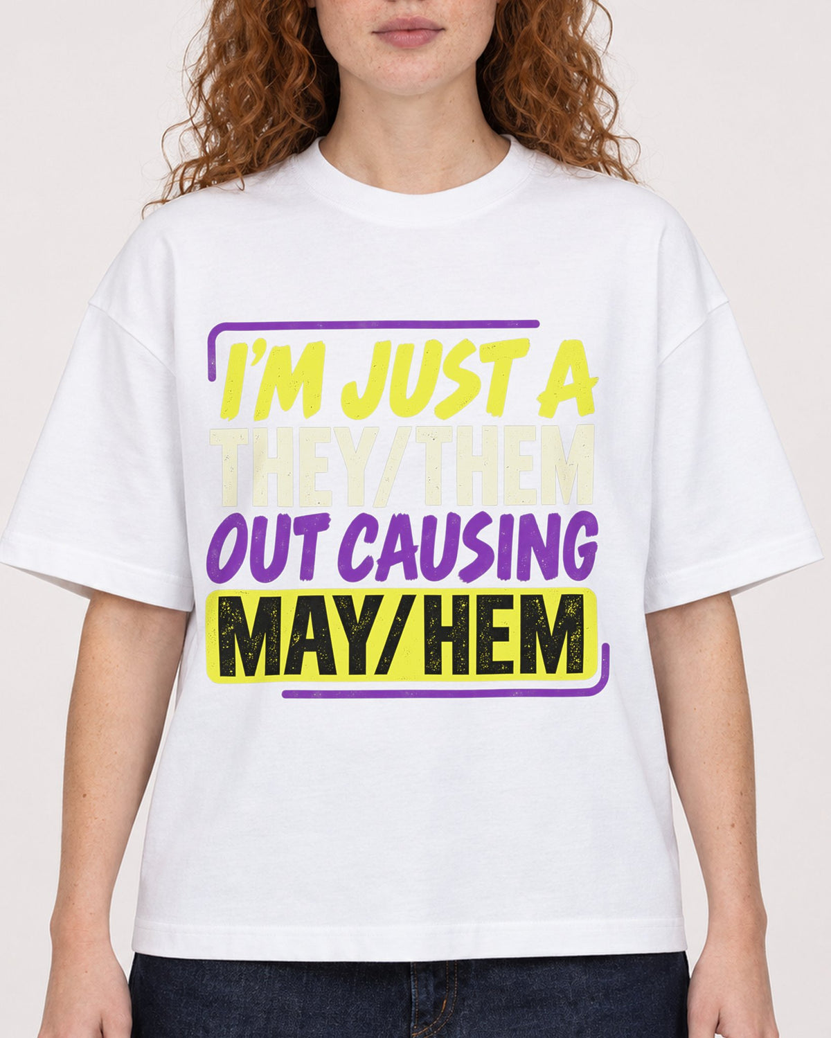 Mockup Boxy Heavyweight Tee White female close-up 09