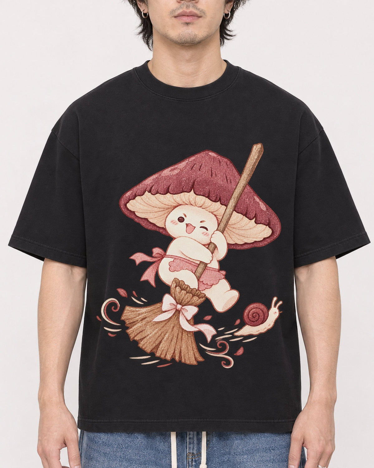 Mockup Boxy Heavyweight Tee Black male close-up 03
