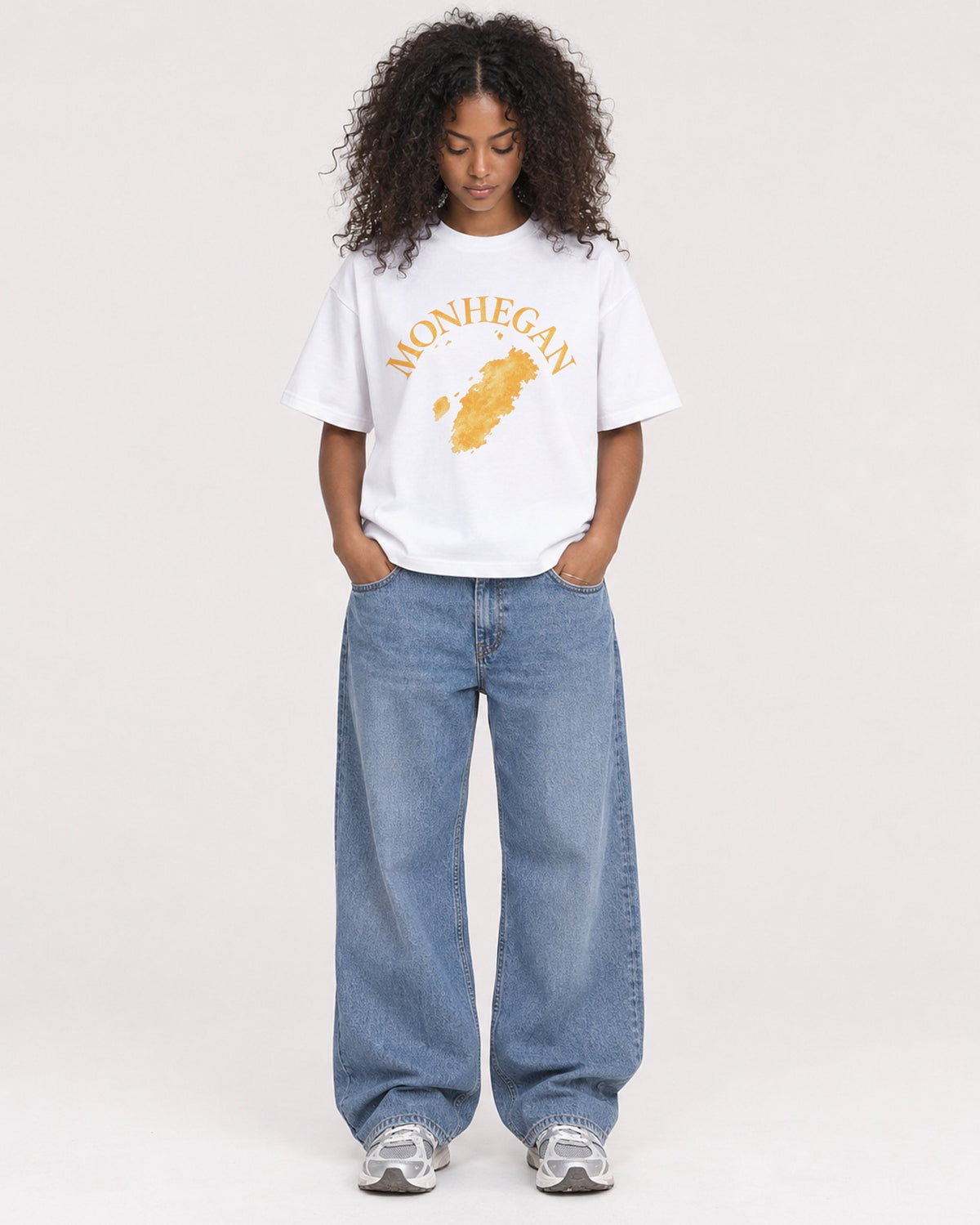 Mockup Boxy Heavyweight Tee White female full-body 05