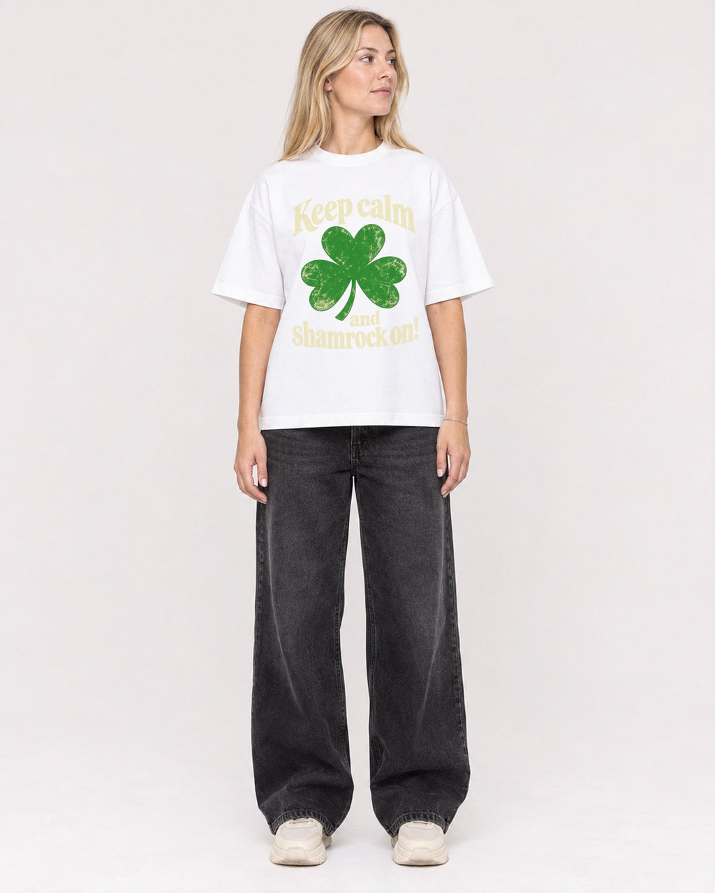 Mockup Boxy Heavyweight Tee White female full-body 08