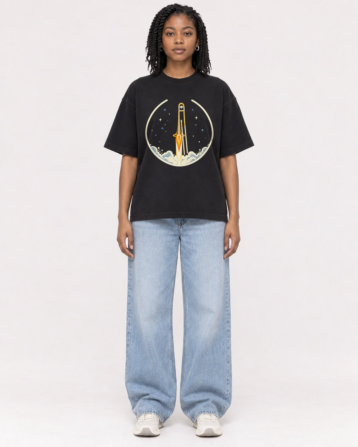 Mockup Boxy Heavyweight Tee Black female full-body 15