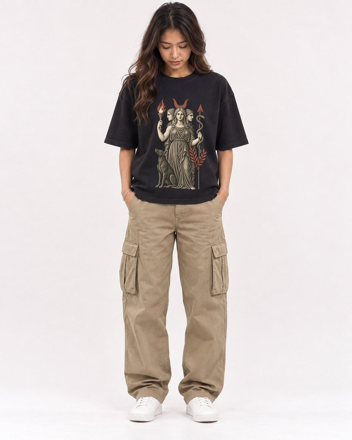 Mockup Boxy Heavyweight Tee Black female full-body 02