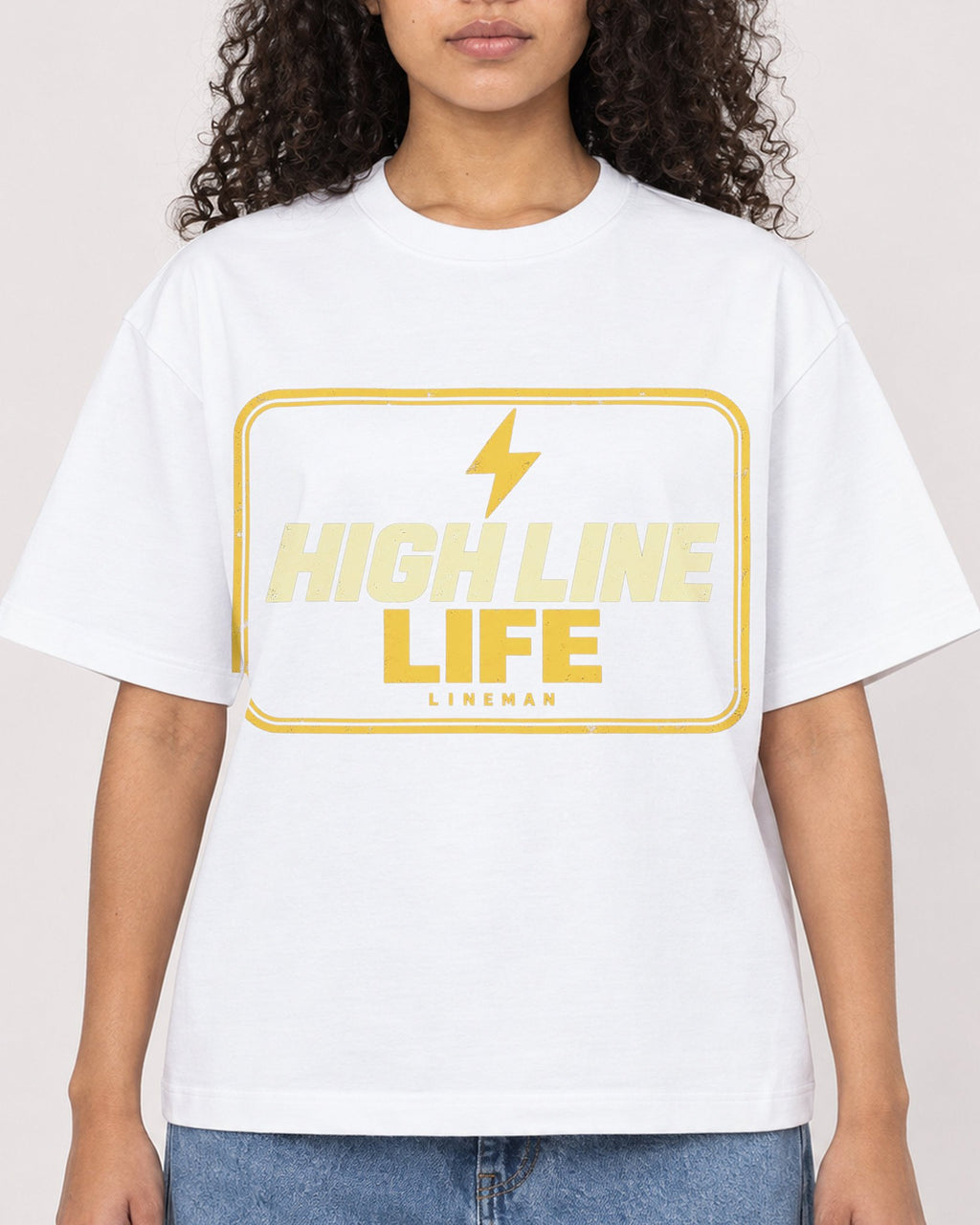 Mockup Boxy Heavyweight Tee White female close-up 10