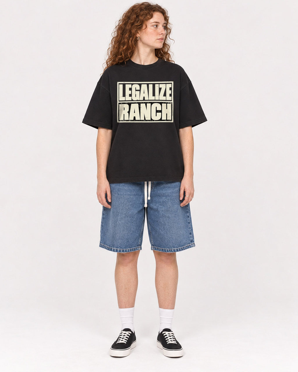 Mockup Boxy Heavyweight Tee Black female full-body 09
