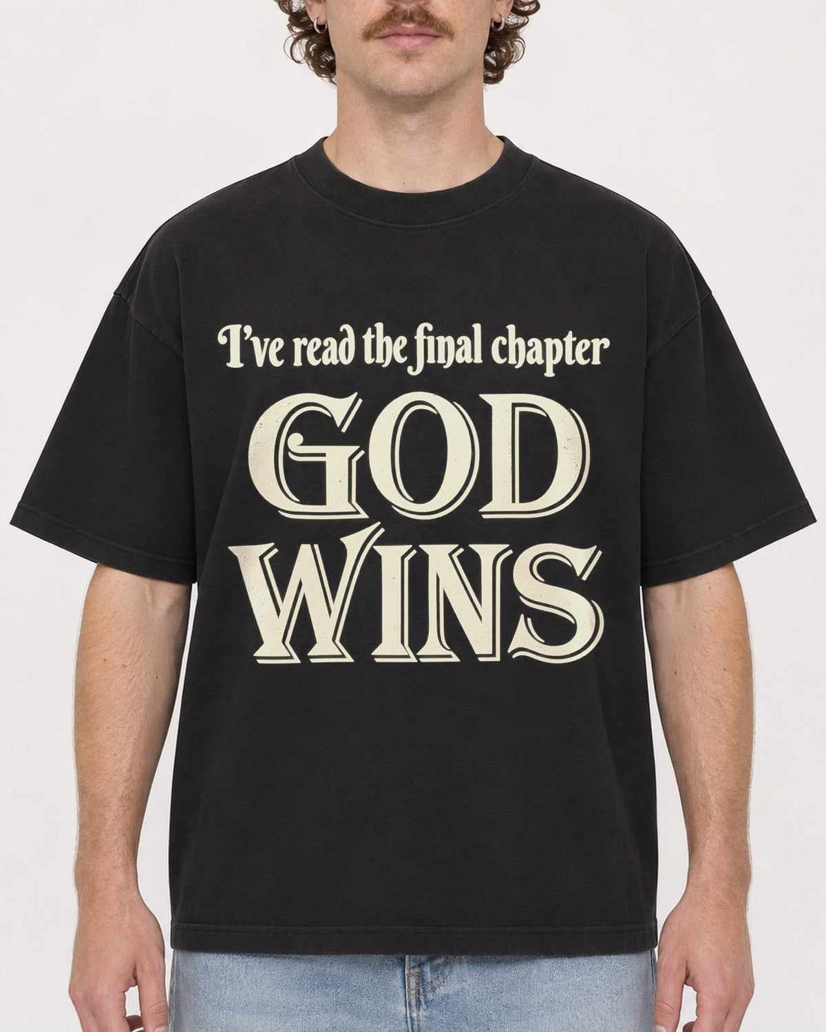 Mockup Boxy Heavyweight Tee Black male close-up 09