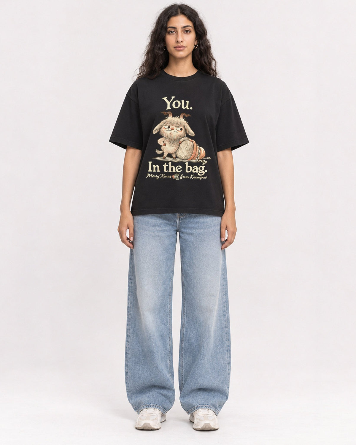 Mockup Boxy Heavyweight Tee Black female full-body 07