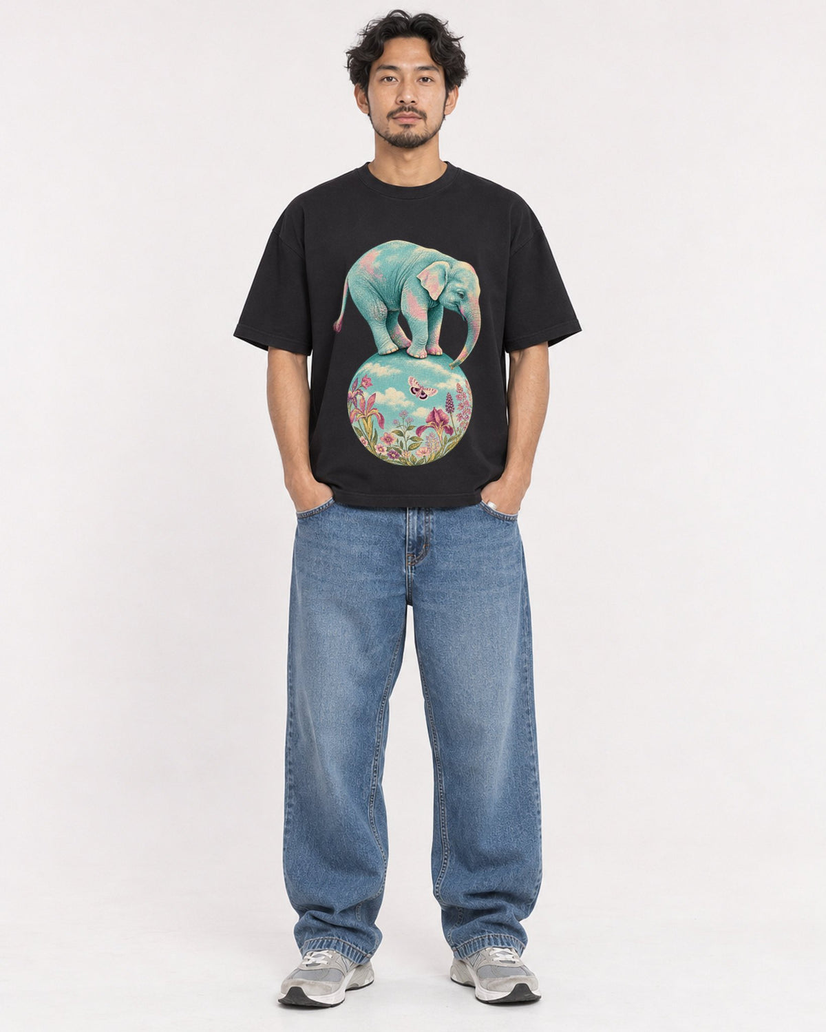 Mockup Boxy Heavyweight Tee Black male full-body 02