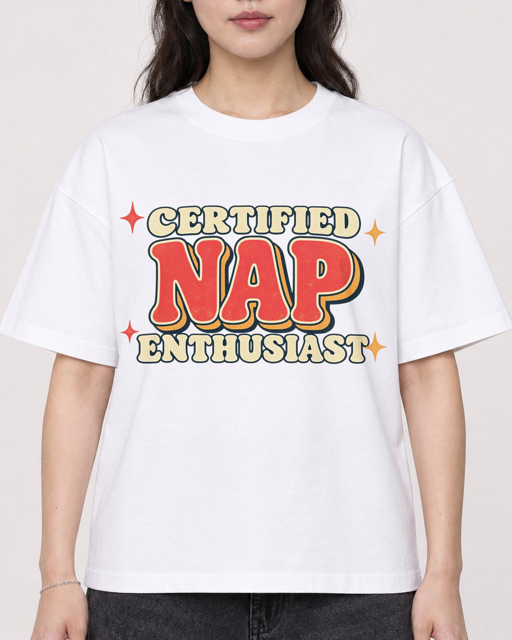 Mockup Boxy Heavyweight Tee White female close-up 03
