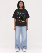 Mockup Boxy Heavyweight Tee Black female full-body 15