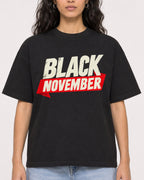 Mockup Boxy Heavyweight Tee Black female close-up 07