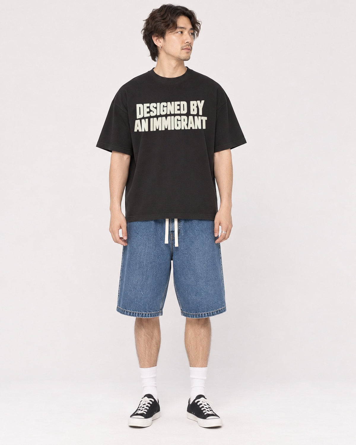 Mockup Boxy Heavyweight Tee Black male full-body 03