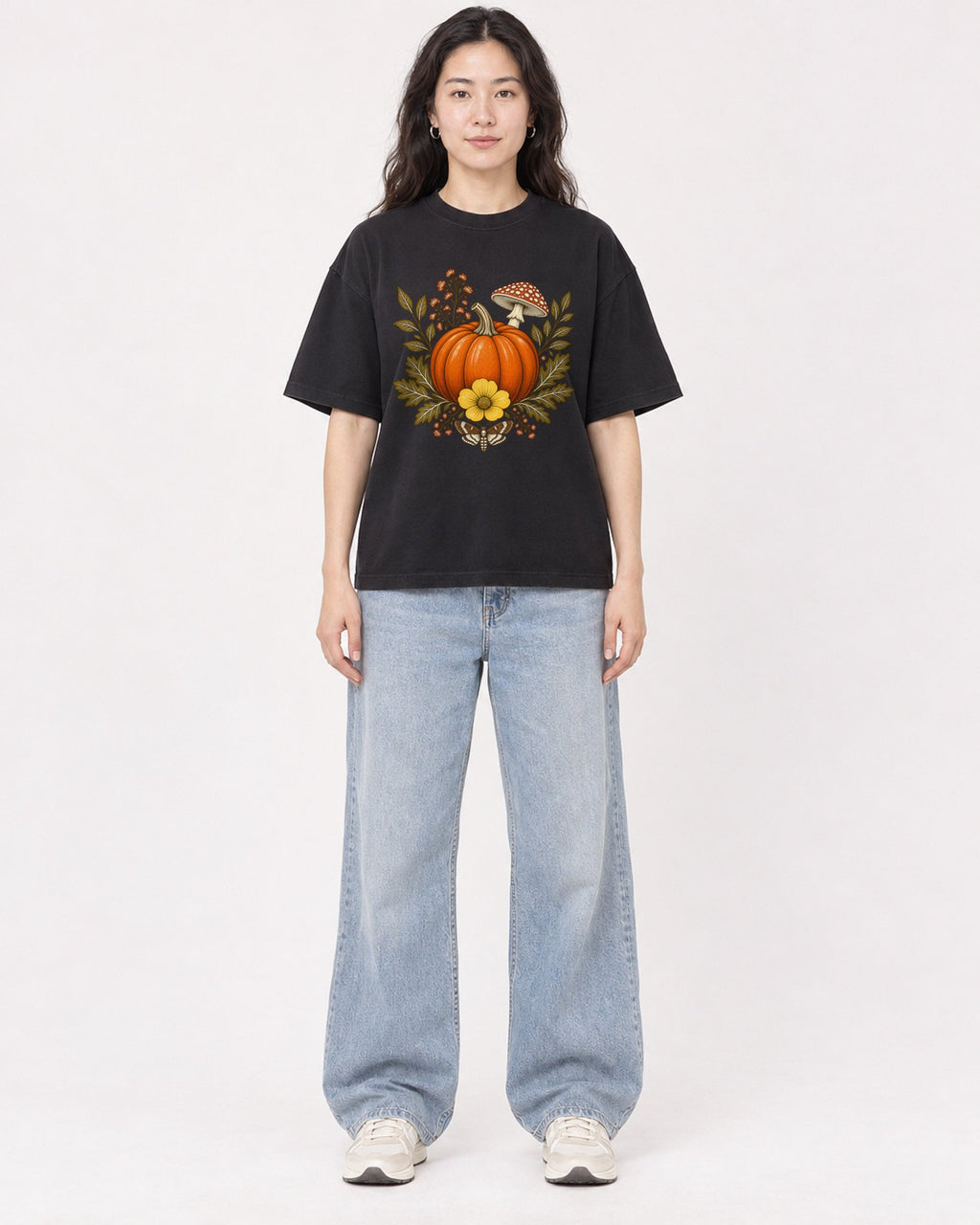 Mockup Boxy Heavyweight Tee Black female full-body 03