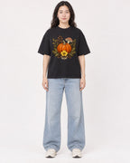 Mockup Boxy Heavyweight Tee Black female full-body 03